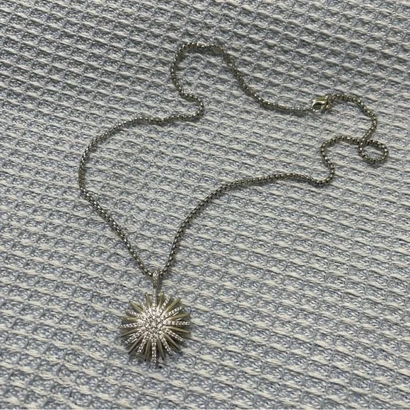 David Yurman Silver Starburst Necklace - Picture 2 of 7